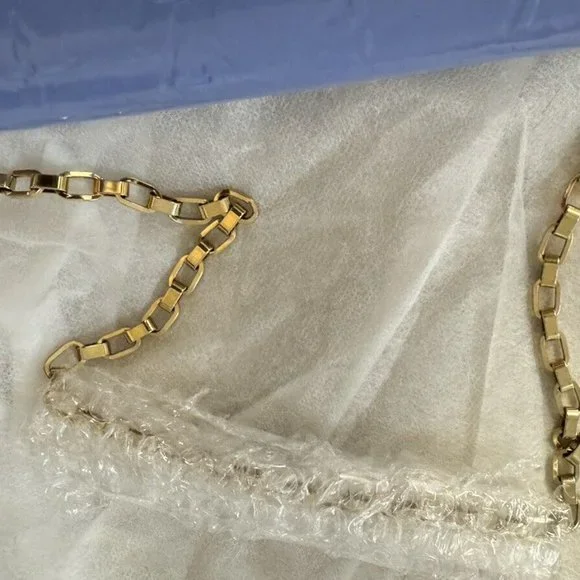 Louis Vuitton Rossmore Amante Light Lavender Patent Leather Clutch Gold Hardware - Picture 4 of 12